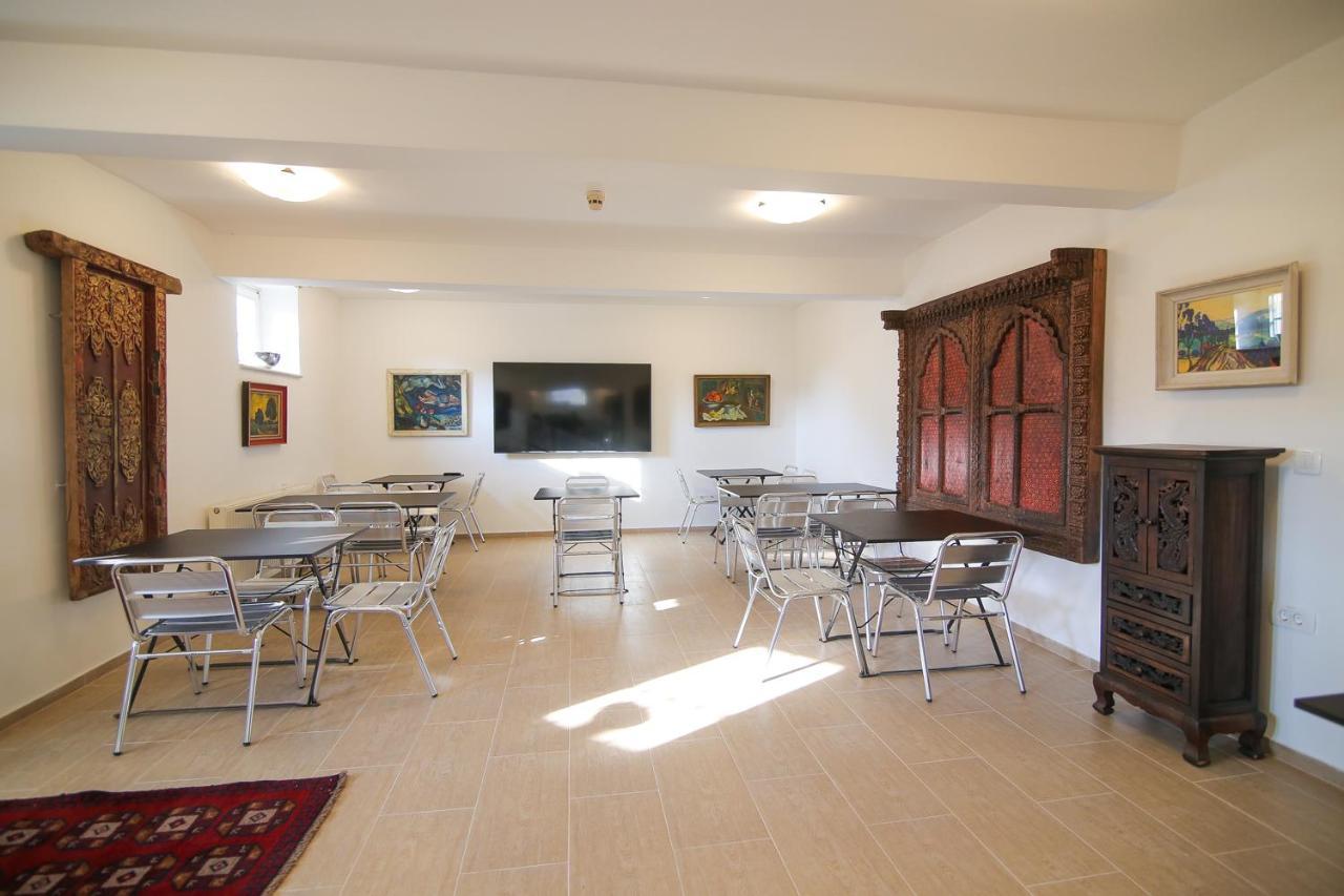 Hotel Vila Katrca Ljubljana Bagian luar foto